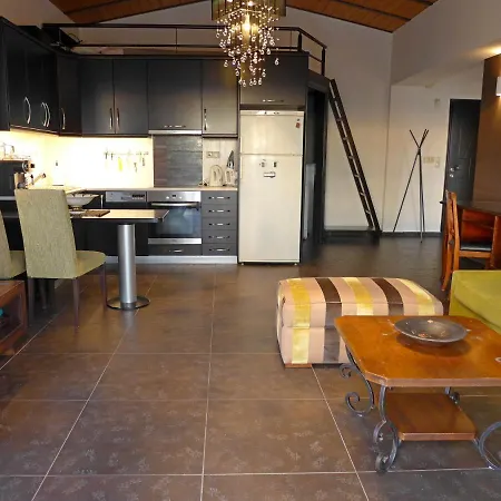 Apartment Wide-view & Quiet Chania *