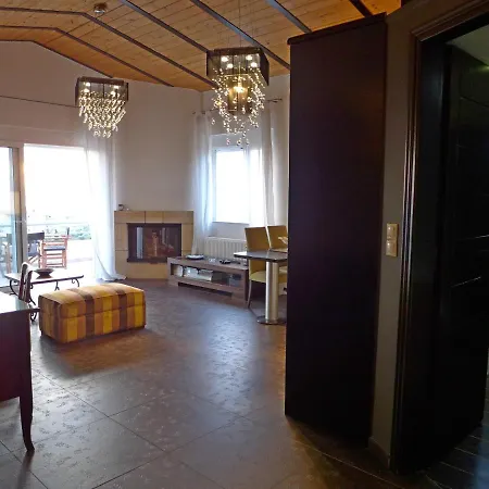 Wide-view & Quiet Chania Apartment